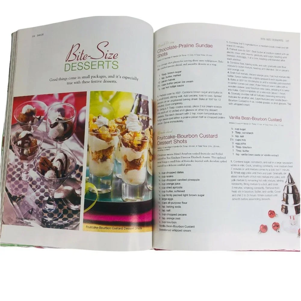 2 Christmas With SOUTHERN‎ LIVING Books 1983 2011 Cookbooks Recipes Decorating
